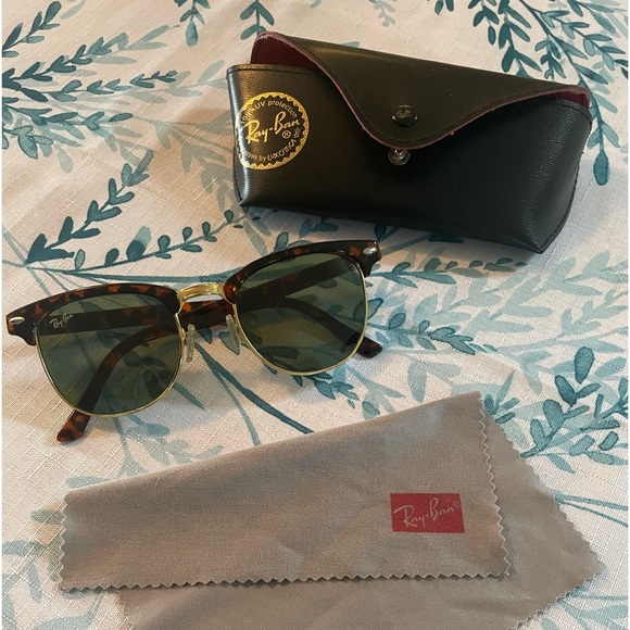 Ray-Ban Accessories - Ray-Ban Clubmaster Classic Sunglasses